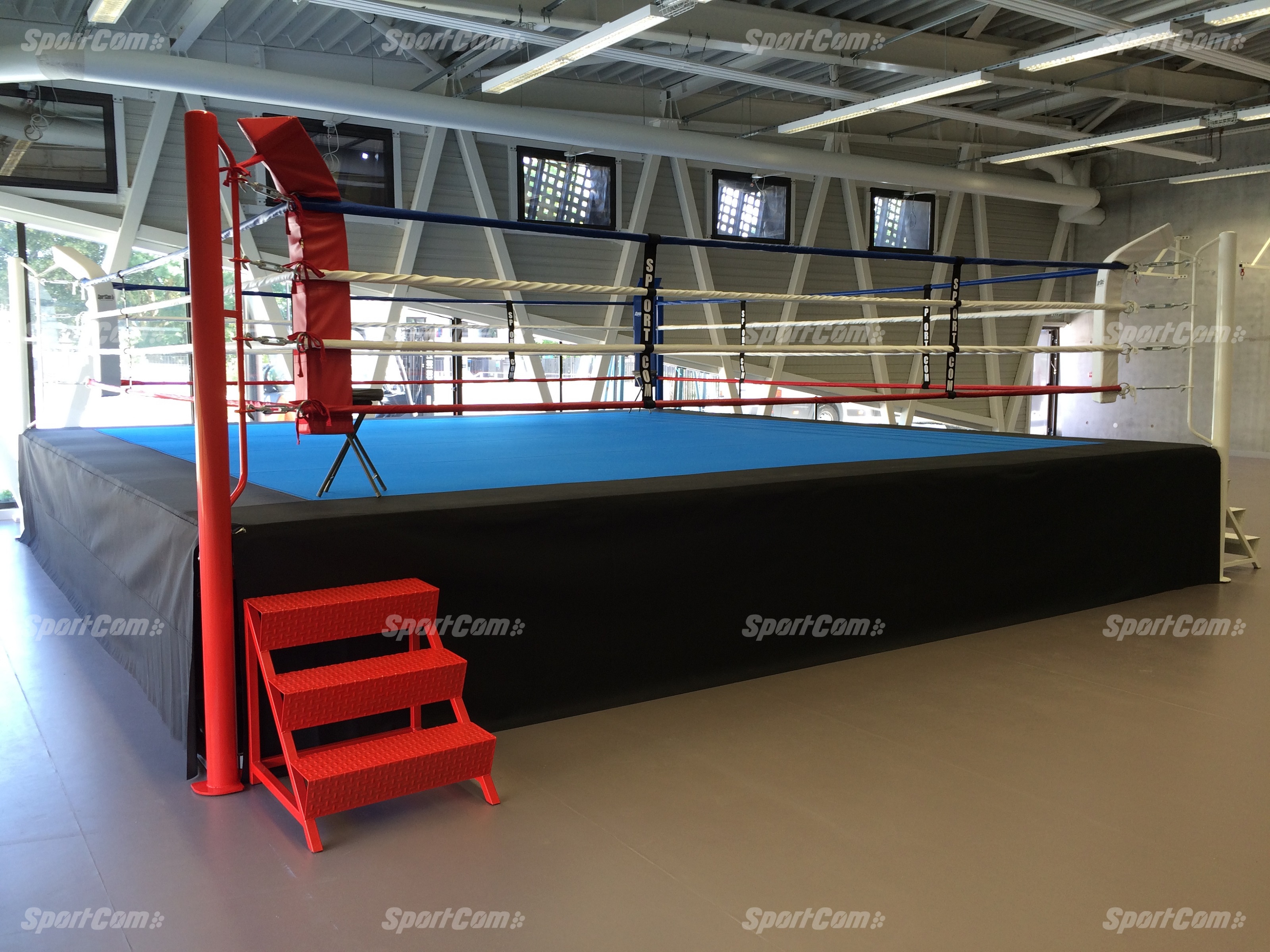 RING DE BOXE RABATTABLE 5×5 M – Sport Performances